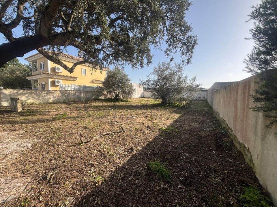 Helårsgrund i Brejos de Azeitao, Setubal - foto 1