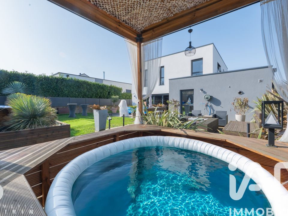 Villa in Hayange, Moselle - foto 1