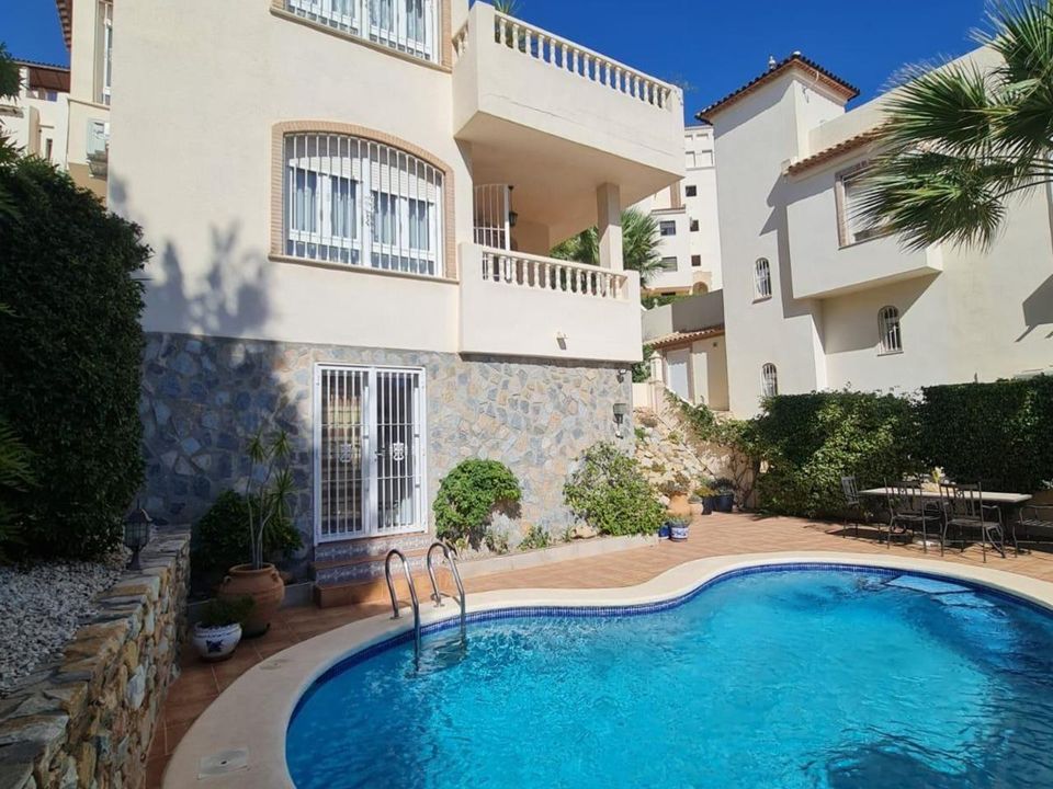 Villa i Orihuela Costa, Alicante - foto 1