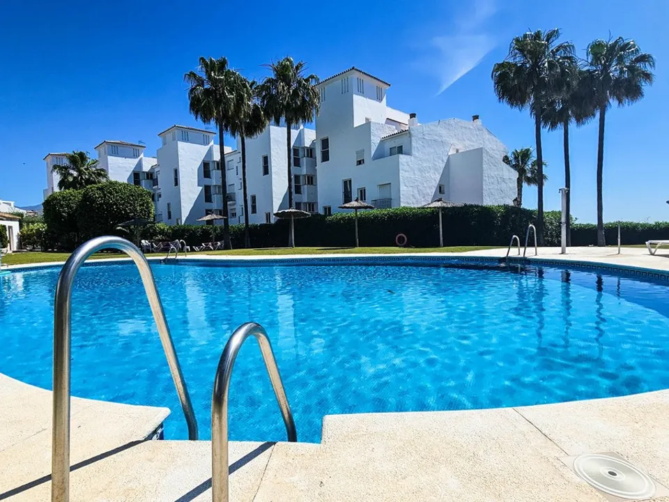 Apartament a La Duquesa, Malaga - foto 1