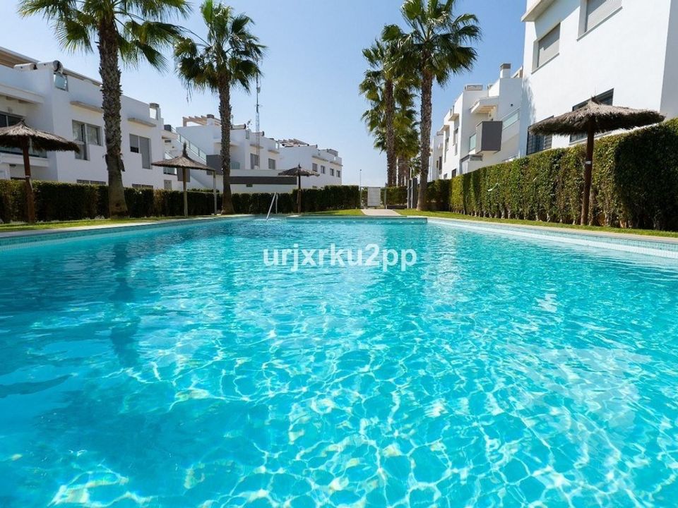 Bungalow i Orihuela Costa, Alicante - foto 1