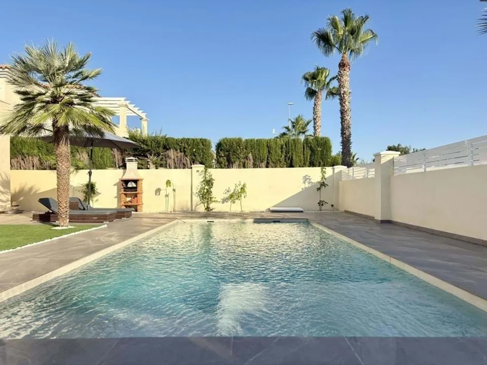 Villa in Balsicas, Murcia - photo 1