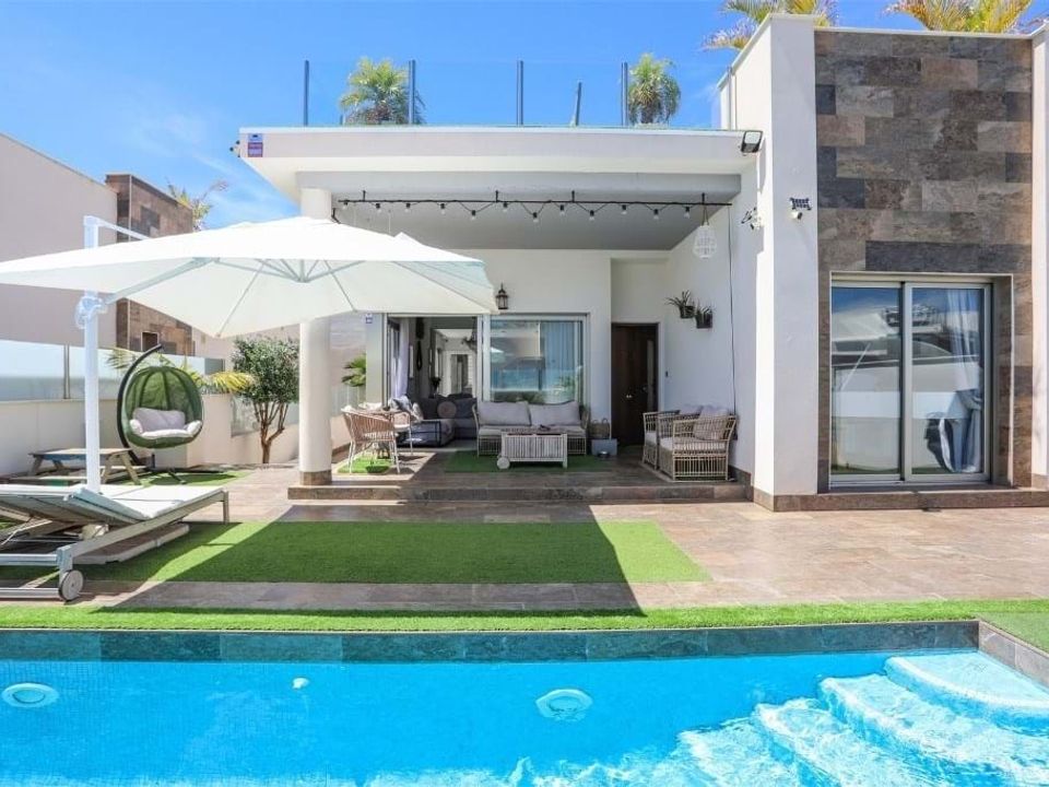 Villa i Villamartin, Alicante - foto 1