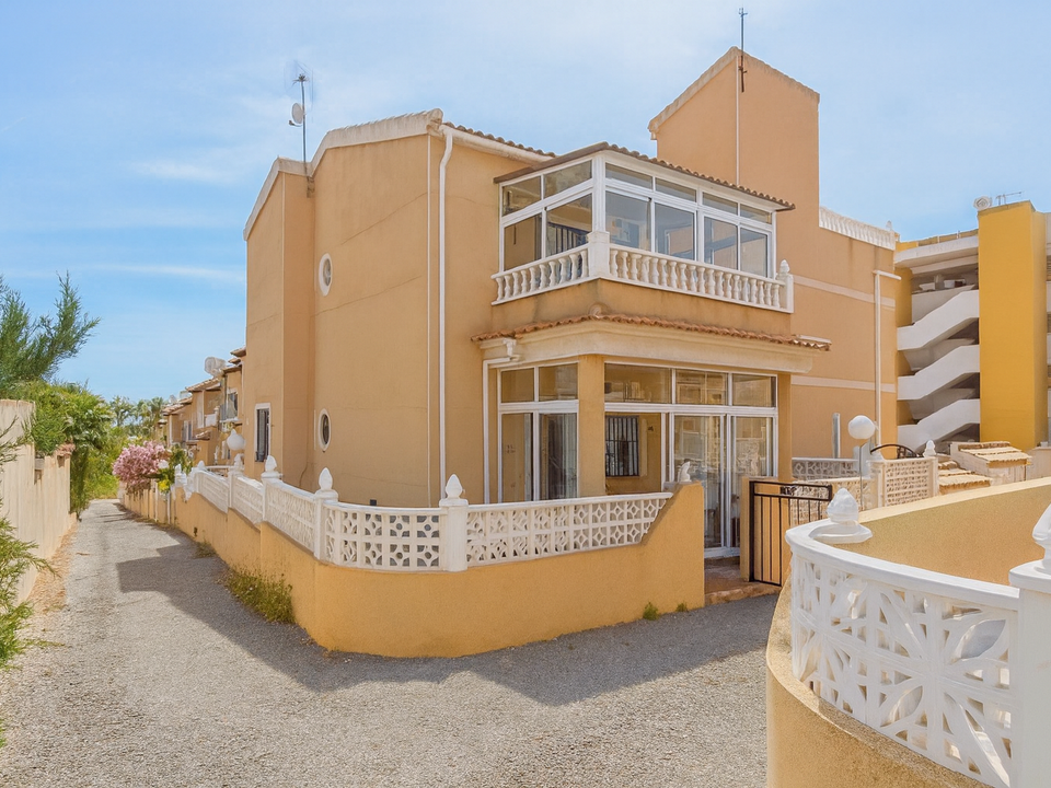 Villa i Villamartin, Alicante - foto 1