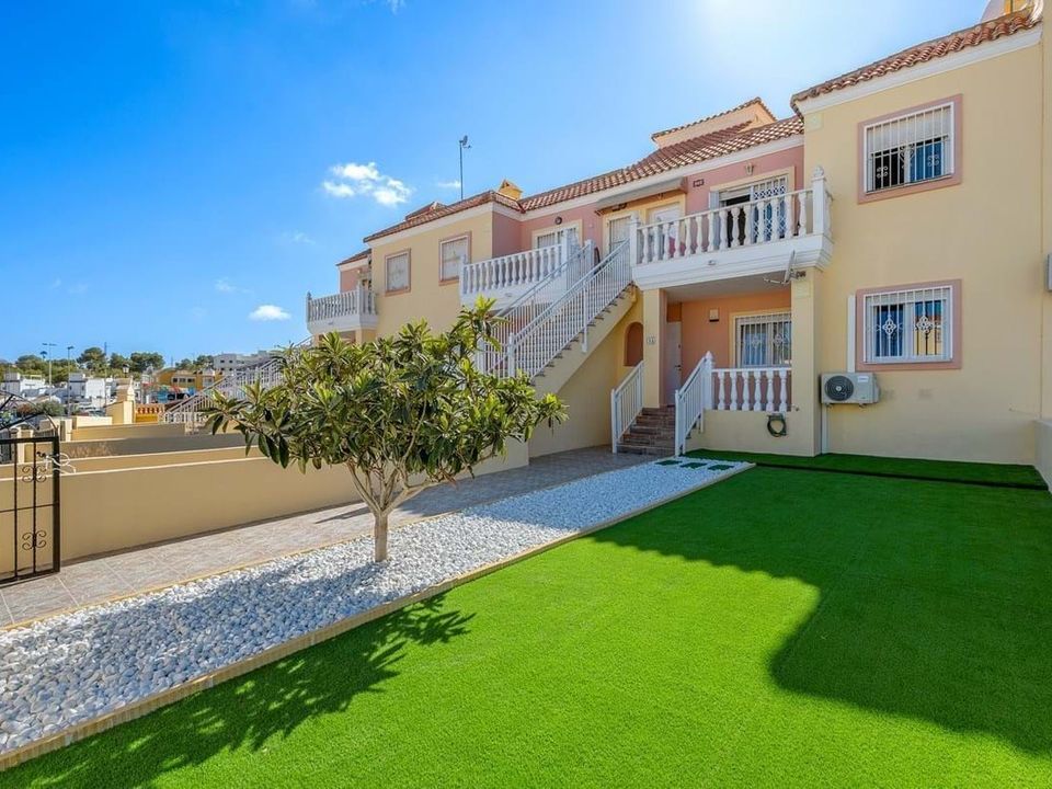 Lejlighed i Orihuela Costa, Alicante - foto 1
