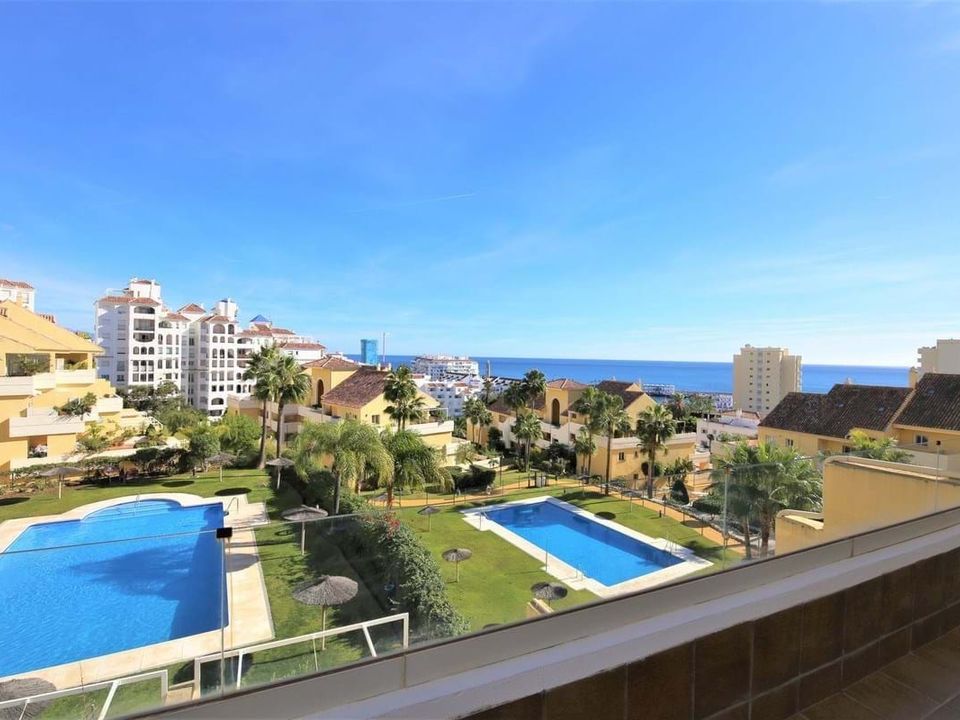 Lejlighed i Estepona, Malaga - foto 1