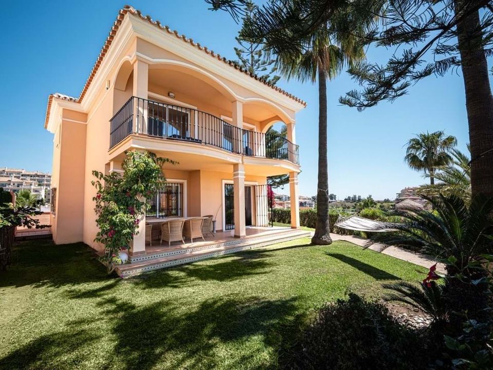 Villa i Mijas Costa, Malaga - foto 1
