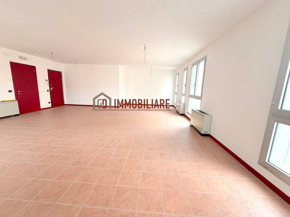 Erhvervsejendom i Montebelluna, Treviso - foto 1