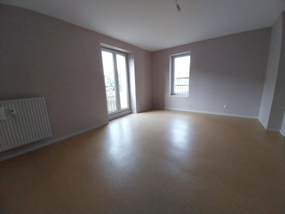 Apartment in Froncles, Haute-Marne - photo 1