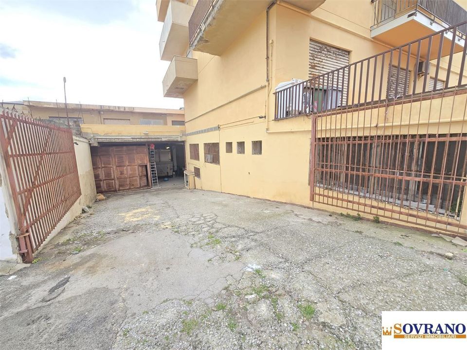 Erhvervsejendom i Palermo, Palermo - foto 1