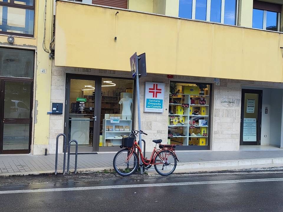 Erhvervsejendom i Teramo, Teramo - foto 1