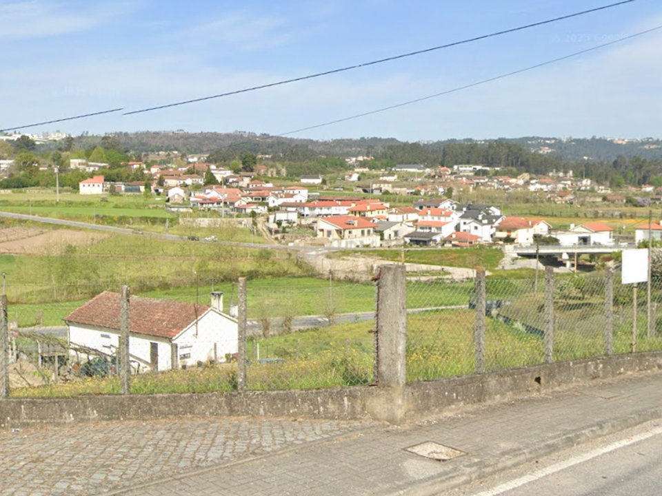 Helårsgrund i Amarante, Porto - foto 1