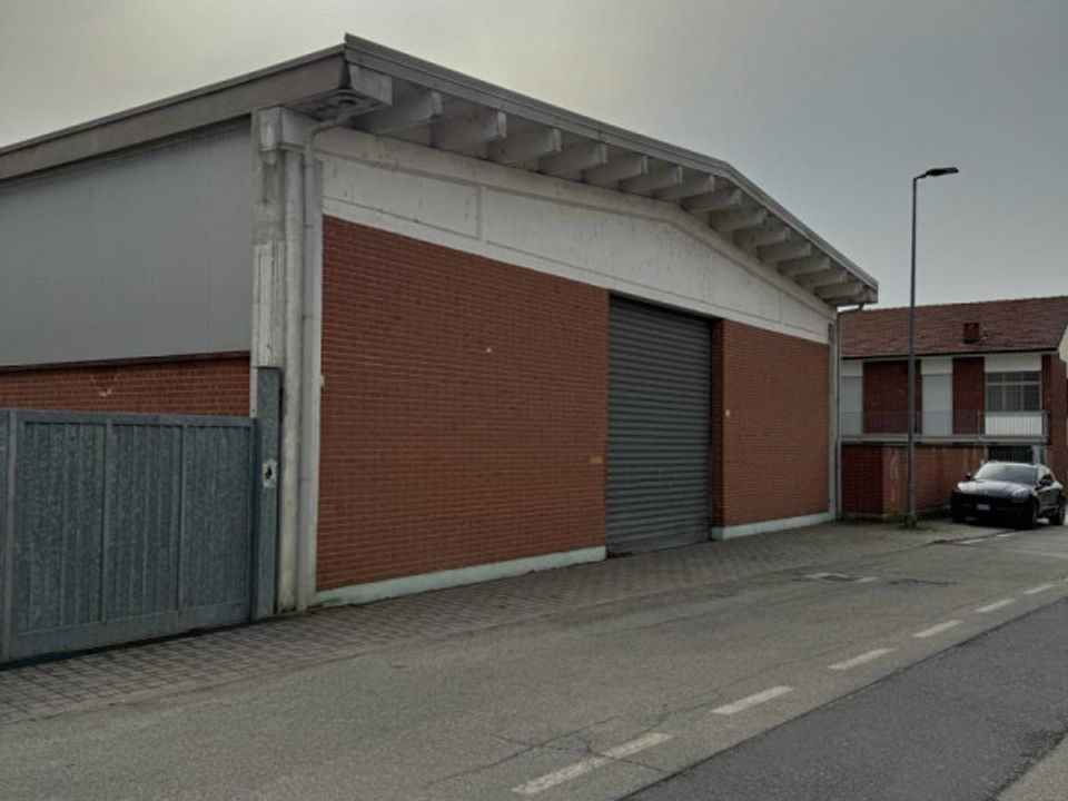 Erhvervsejendom i Dogliani, Cuneo - foto 1