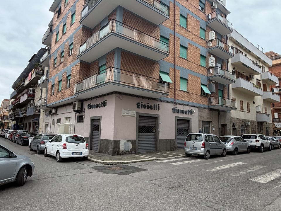 Erhvervsejendom i Nettuno, Rome - foto 1