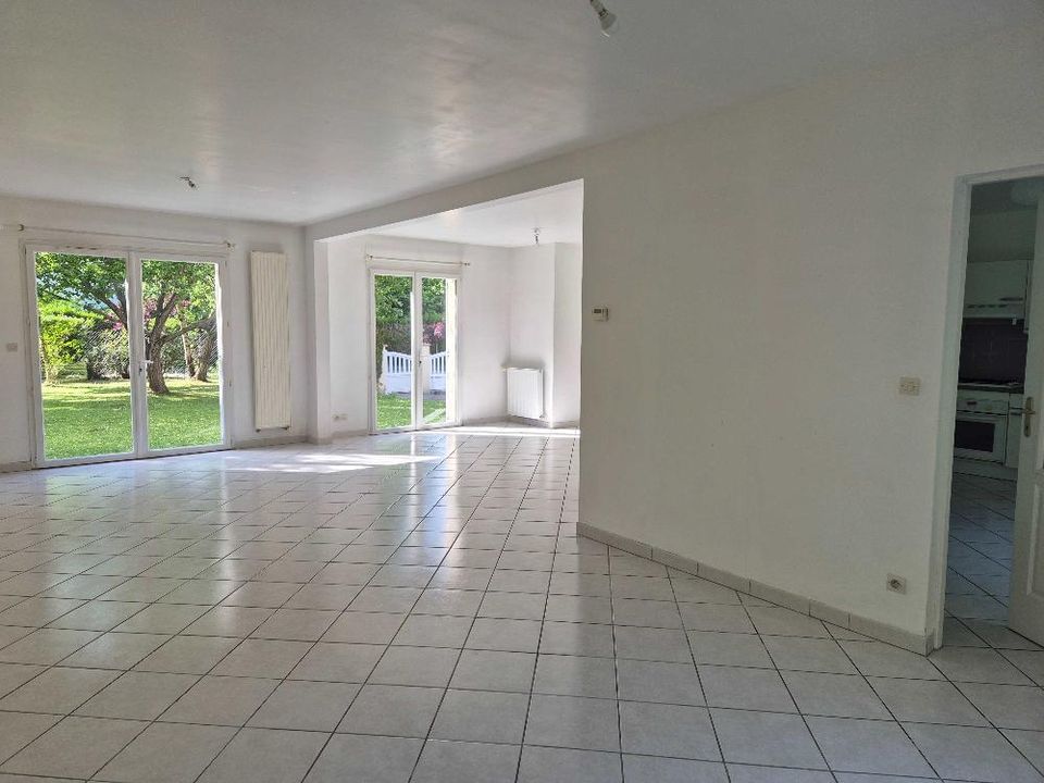 Villa i Le Mesnil-Saint-Denis, Yvelines - foto 4