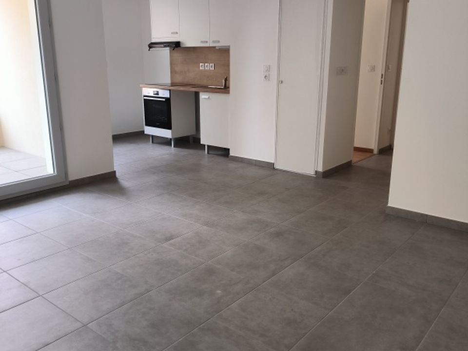 Apartment in Villefranche-sur-Saône, Rhone - photo 2