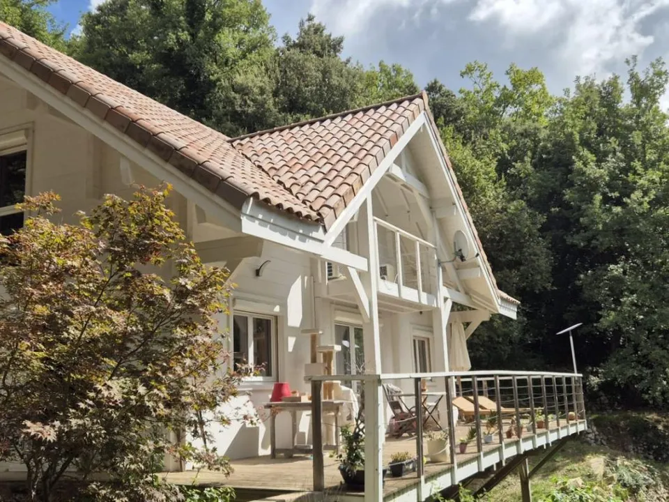 Trehytte i Castillon, Alpes-Maritimes - bilde 1