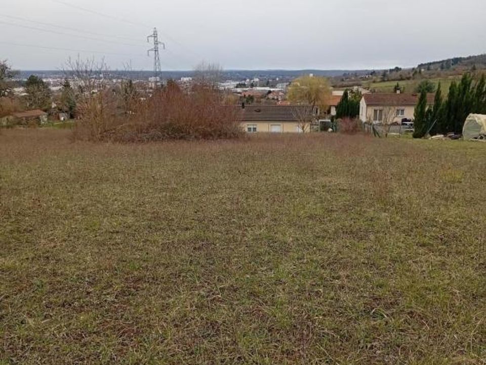 Helårsgrund i Cusset, Allier - foto 1