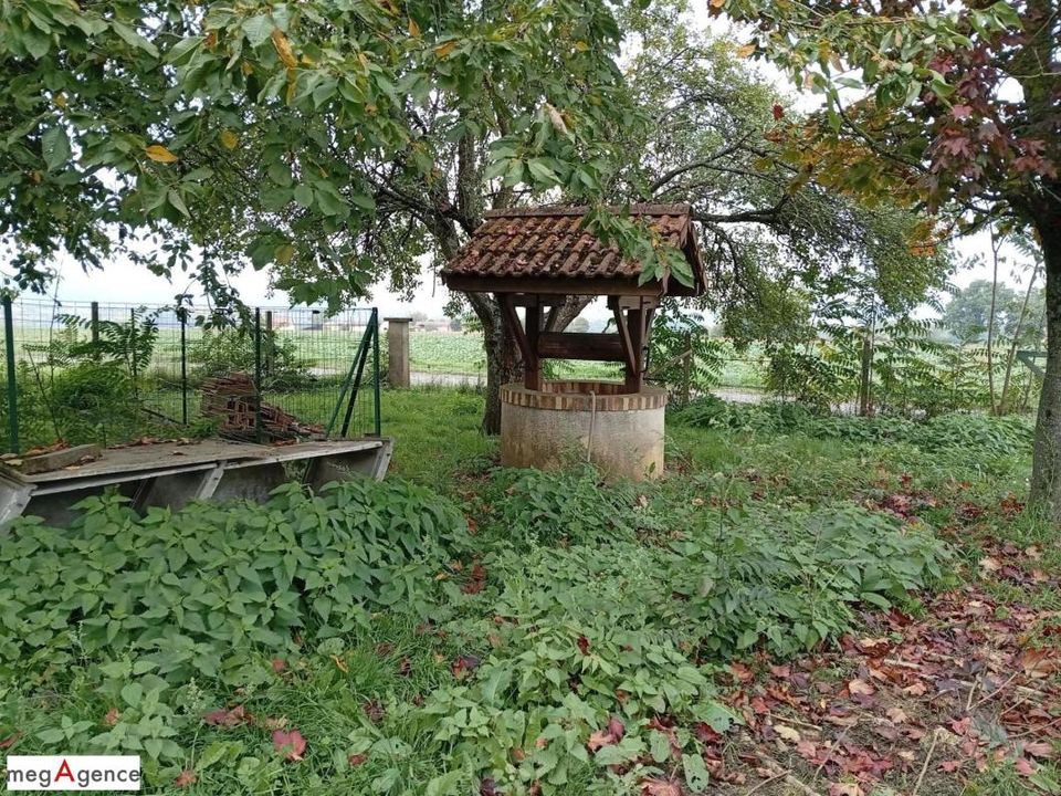 Helårsgrund i Cusset, Allier - foto 2