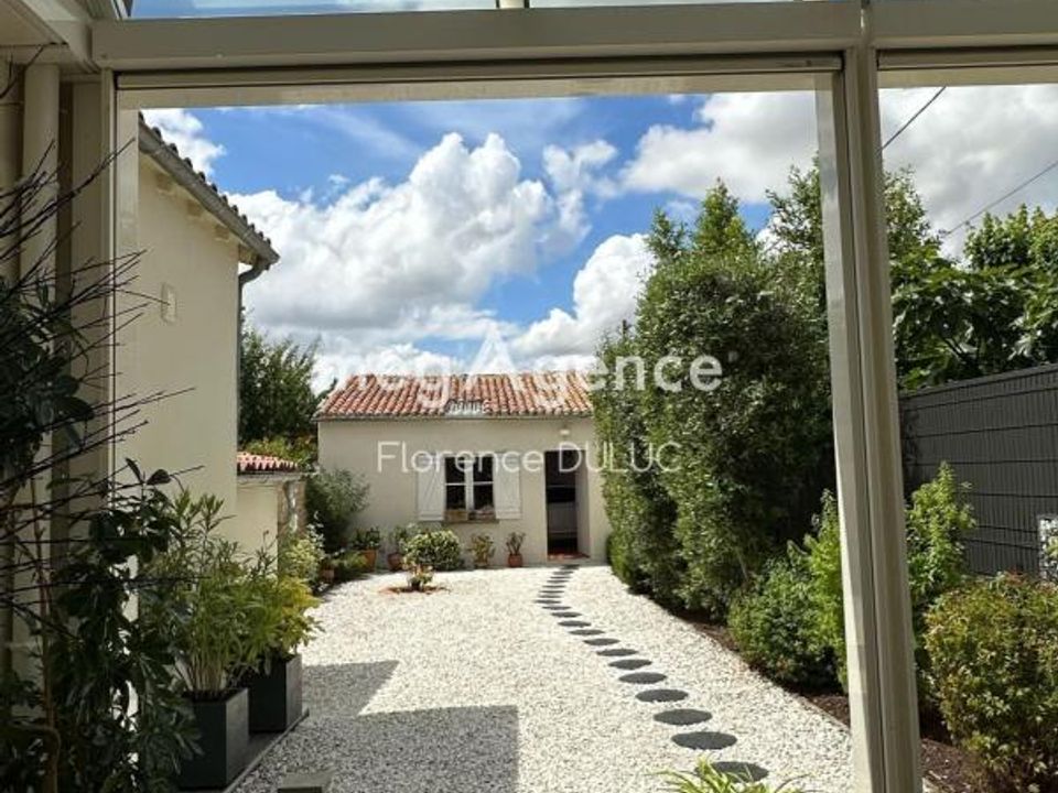 Villa i Saint-Jean-d'Angely, Charente-Maritime - bilde 3