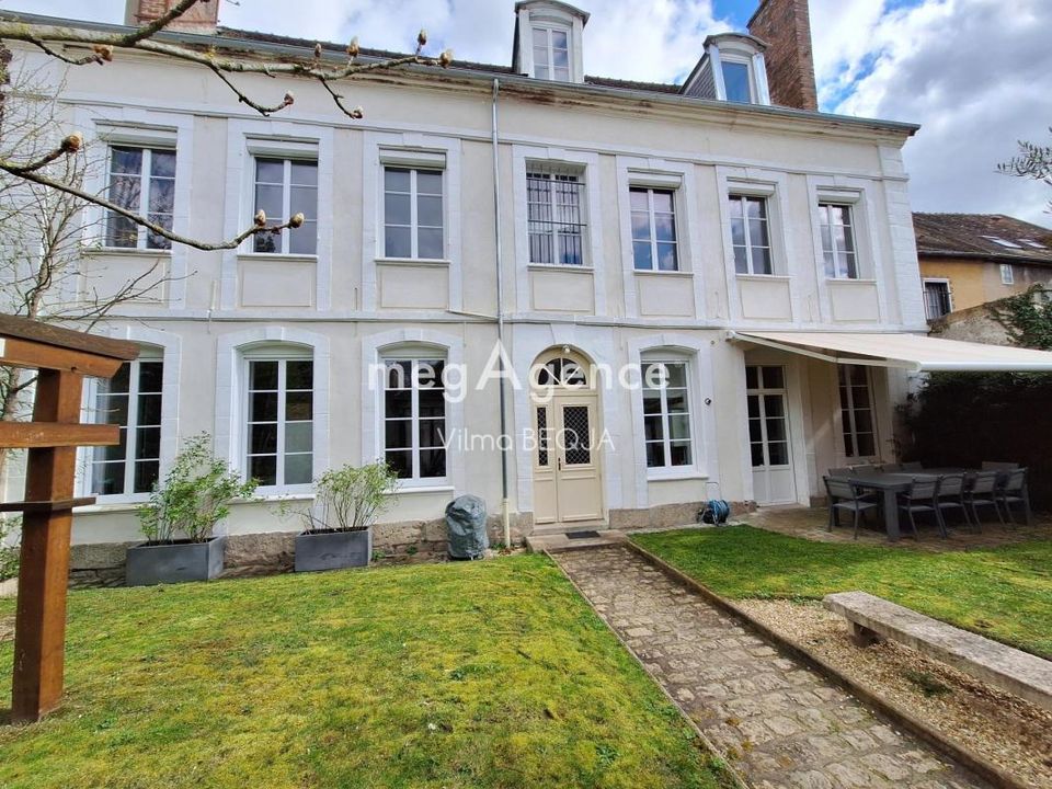 Villa a Sens, Yonne - foto 1