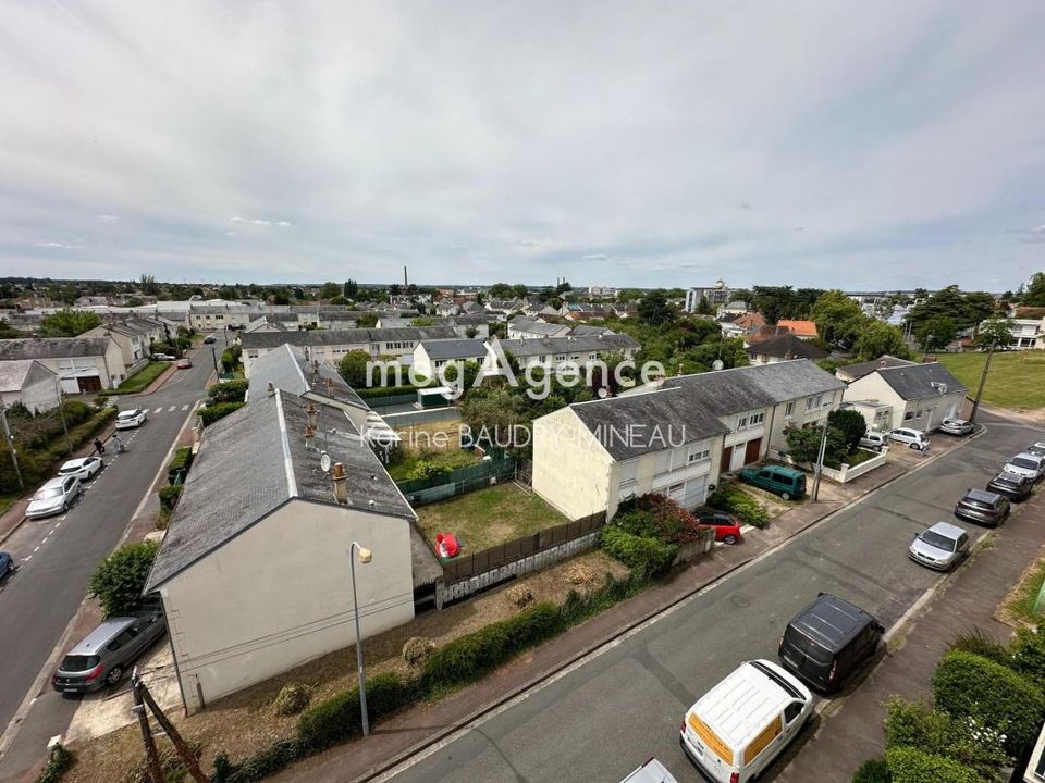 Villa in Chatellerault, Vienne - foto 1
