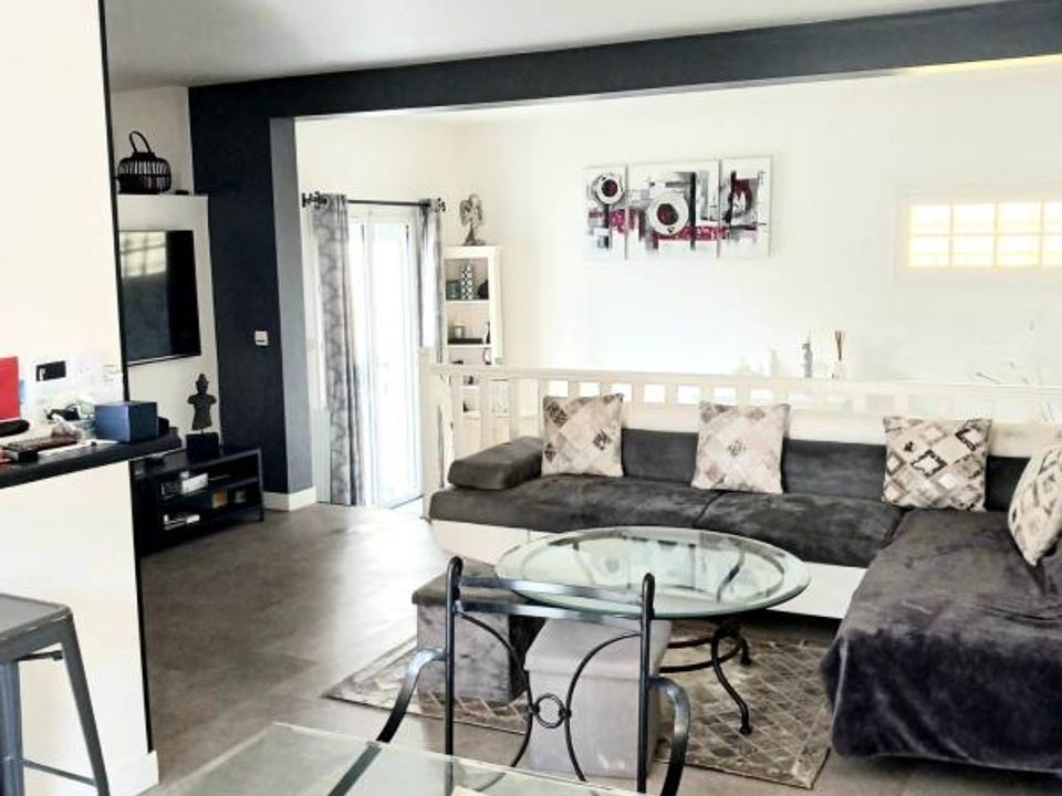 Bungalow i Bondy, Seine-Saint-Denis - foto 1