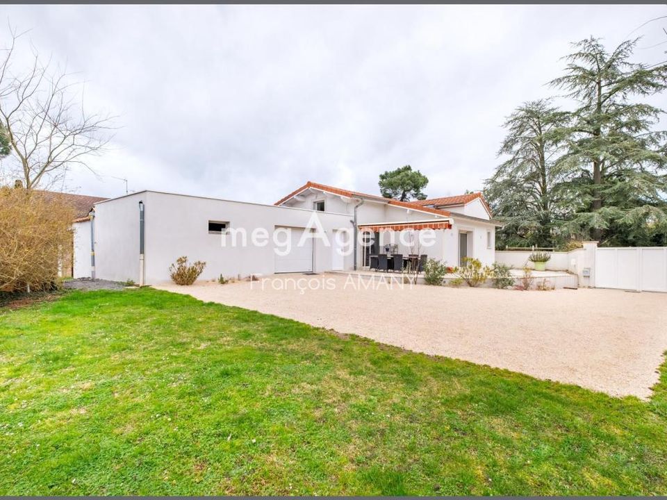Villa en Bage-Dommartin, Ain - foto 1