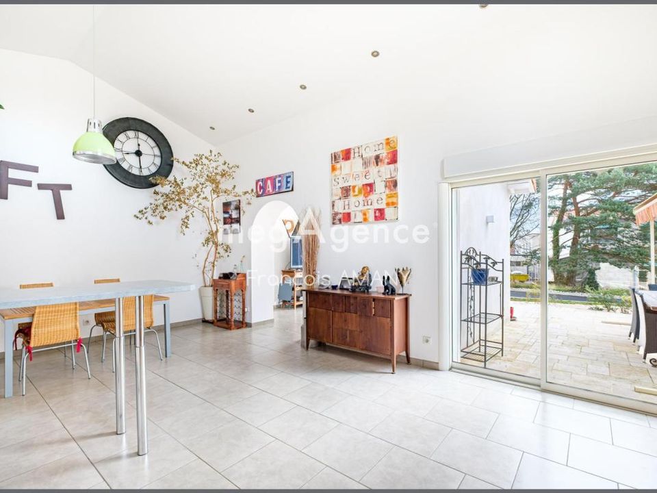 Villa en Bage-Dommartin, Ain - foto 3