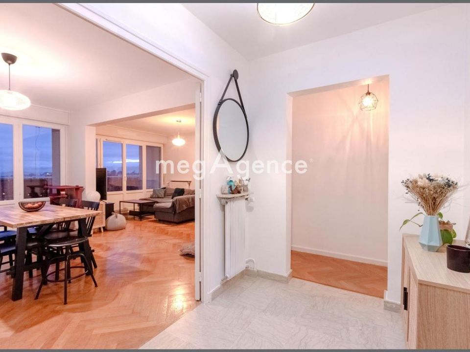 Lejlighed i Sainte-Foy-les-Lyon, Rhone - foto 1
