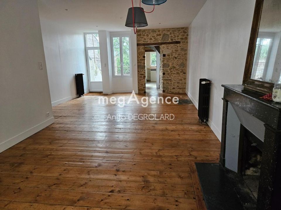 Landejendom i La Roche-sur-Yon, Vendee - foto 1