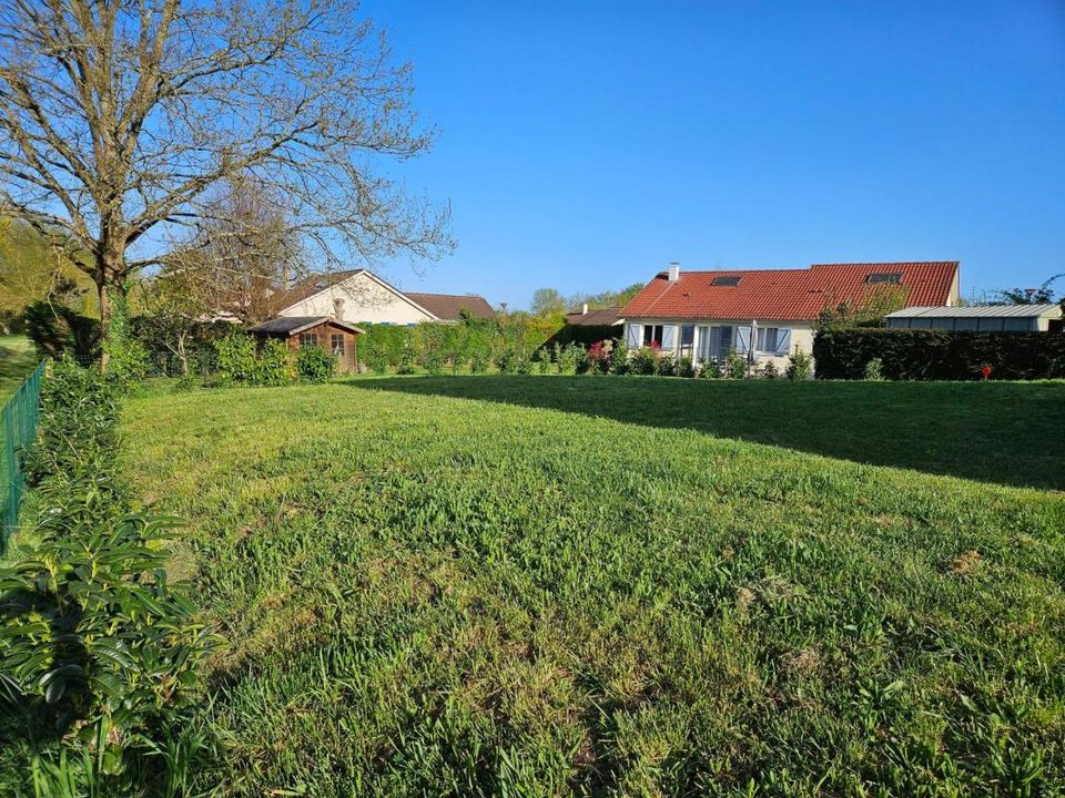 Helårsgrund i Saint-Pavace, Sarthe - foto 2