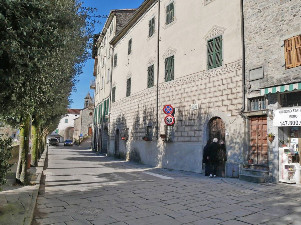 Rækkehus i Bagnone, Massa and Carrara - foto 1