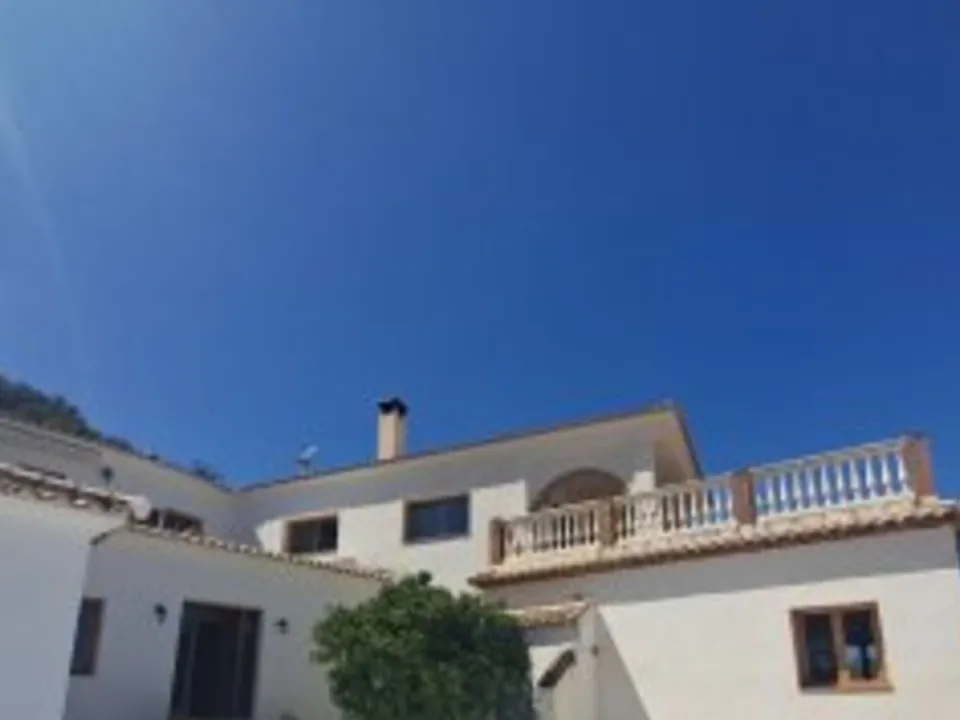 Landejendom i Iznajar, Cordoba - foto 1