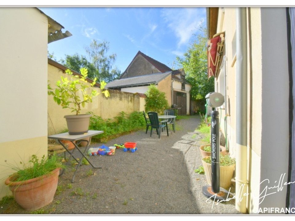 Landsbyhus i Chateaumeillant, Cher - foto 1