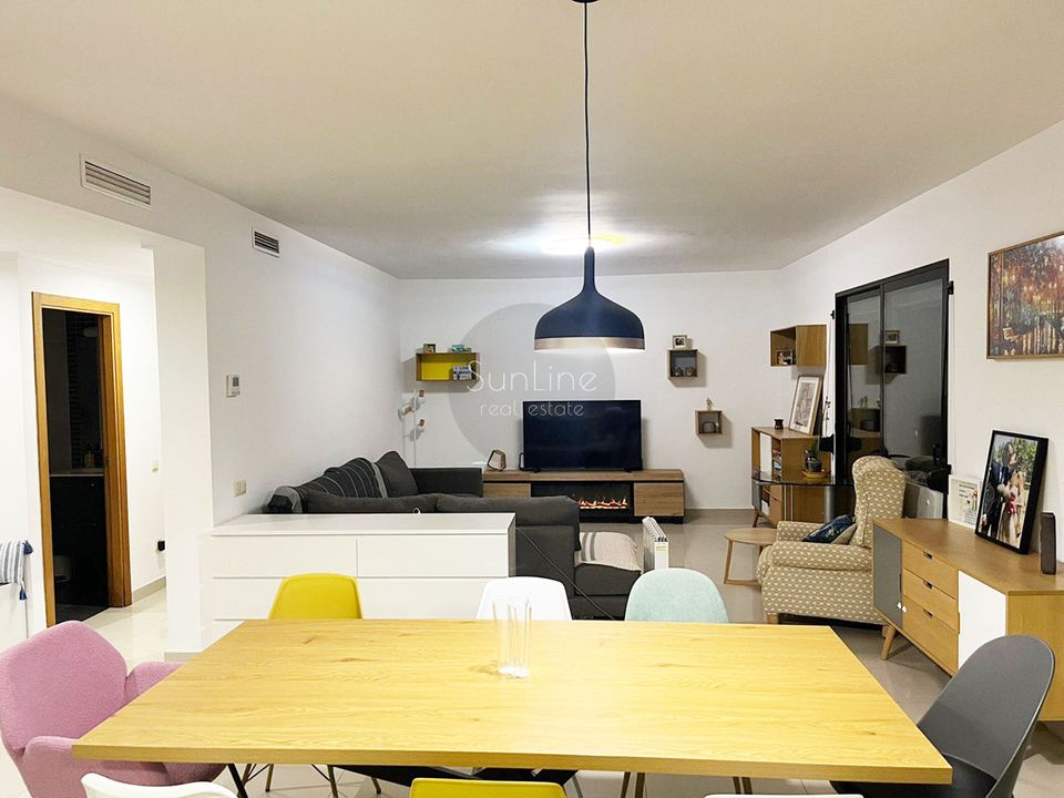 Villa i San Antonio De Benageber, Valencia - foto 1