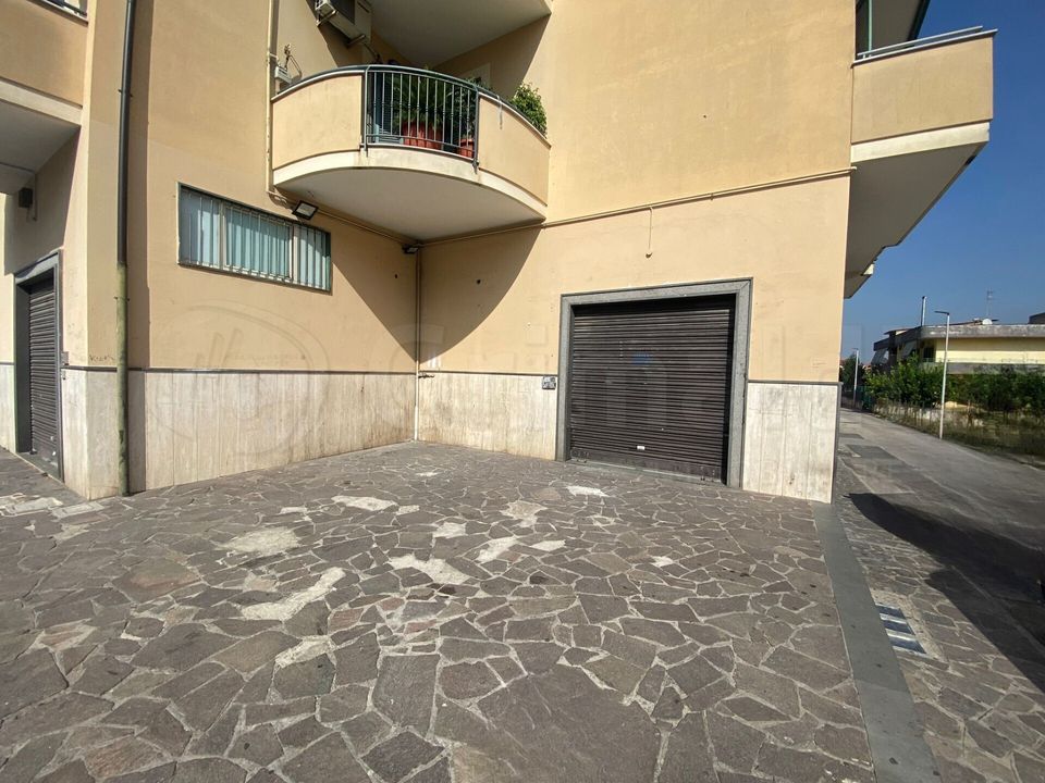 Erhvervsejendom i Giugliano in Campania, Naples - foto 2