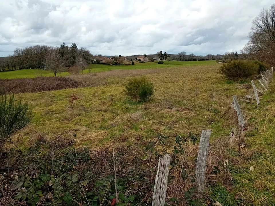 Helårsgrund i Maurs, Cantal - foto 1