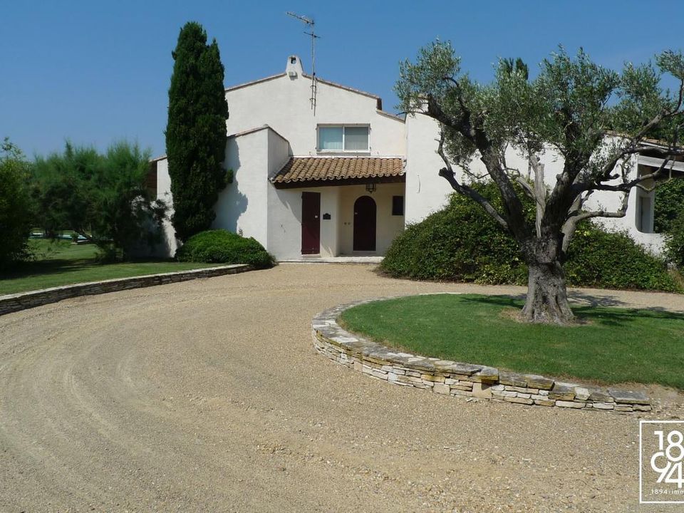 Villa in Arles, Bouches-du-Rhone - foto 3