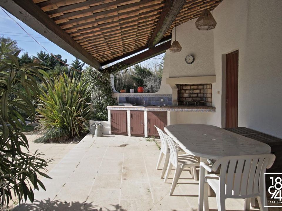 Villa in Arles, Bouches-du-Rhone - foto 4