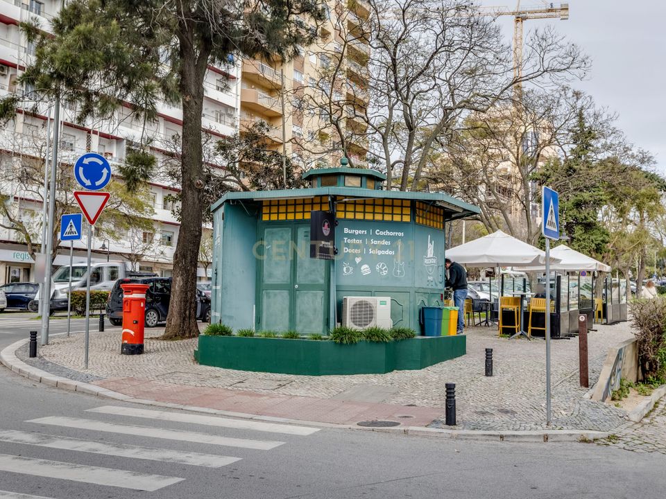 Erhvervsejendom i Santa Barbara de Nexe, Faro - foto 3