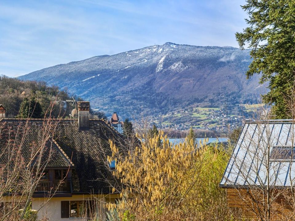 Lejlighed i Menthon-Saint-Bernard, Haute-Savoie - foto 1