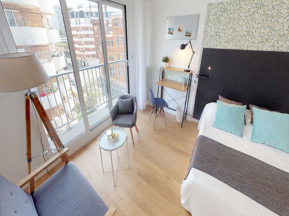 Apartment in Paris, Paris - photo 2