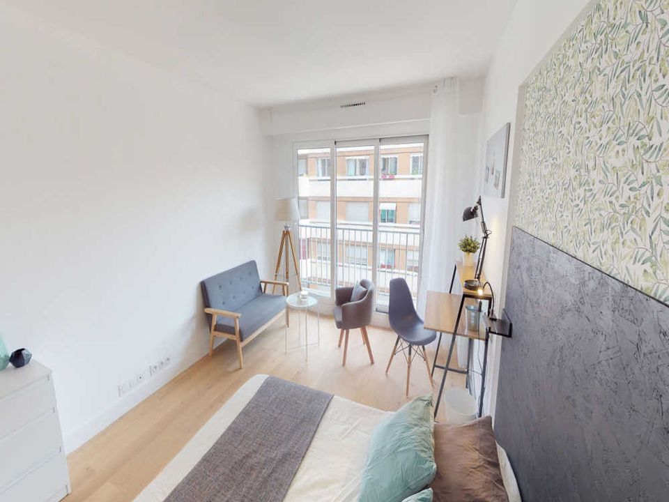 Apartment in Paris, Paris - photo 5