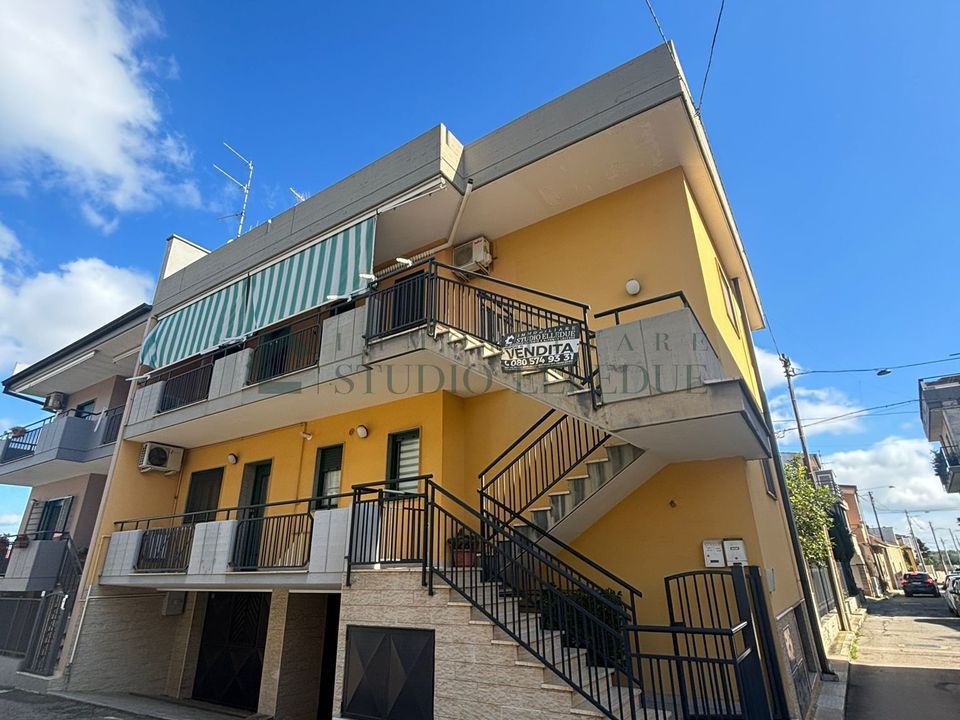 Villa i Sannicandro di Bari, Bari - foto 1