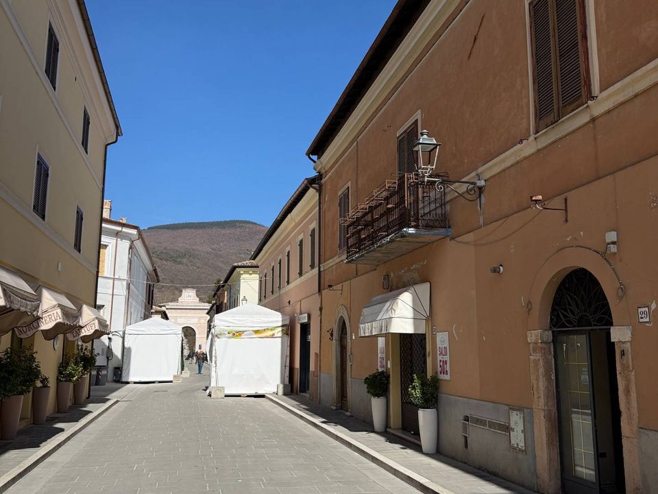 Propriedade comercial em Norcia, Perugia - foto 2