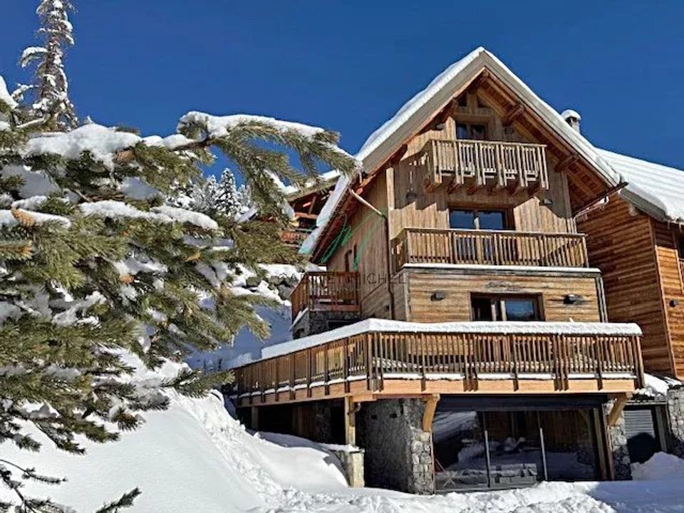 Trehytte i Saint-Étienne-de-Tinée, Alpes-Maritimes - bilde 3