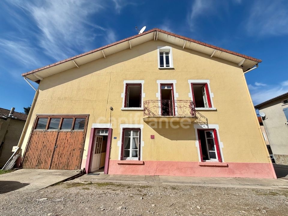 Landsbyhus i Saint-Priest-la-Prugne, Loire - bilde 1
