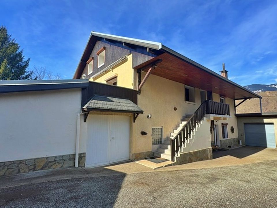 Villa i Saint-Jean-de-Maurienne, Savoie - bilde 1