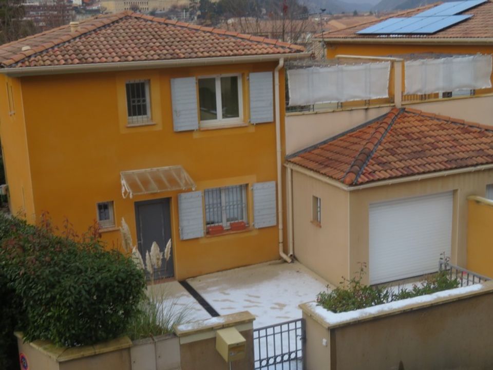 Villa i Digne-les-Bains, Alpes-de-Haute-Provence - foto 2